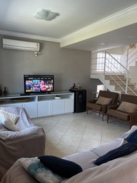 Sala - jogo de sofá 3 e 2 lugares + 2 poltronas