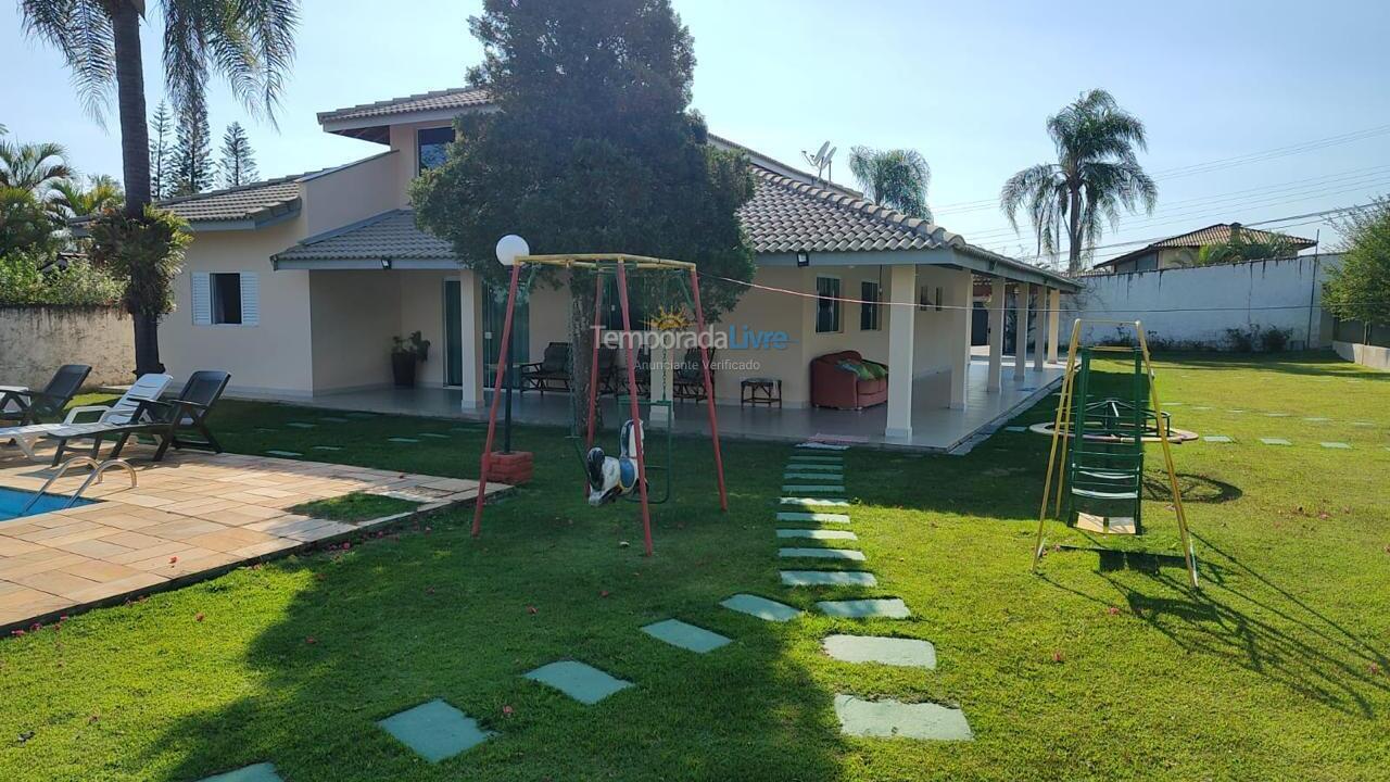 Granja para alquiler de vacaciones em Mairinque (Condomínio Porta do Sol)