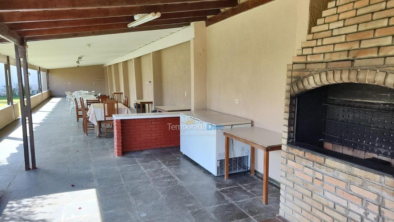 Granja para alquiler de vacaciones em Mairinque (Condomínio Porta do Sol)