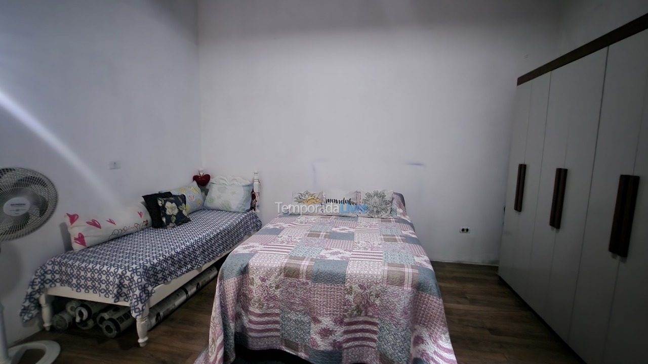 Casa para alquiler de vacaciones em Caraguatatuba (Perequêmirim)