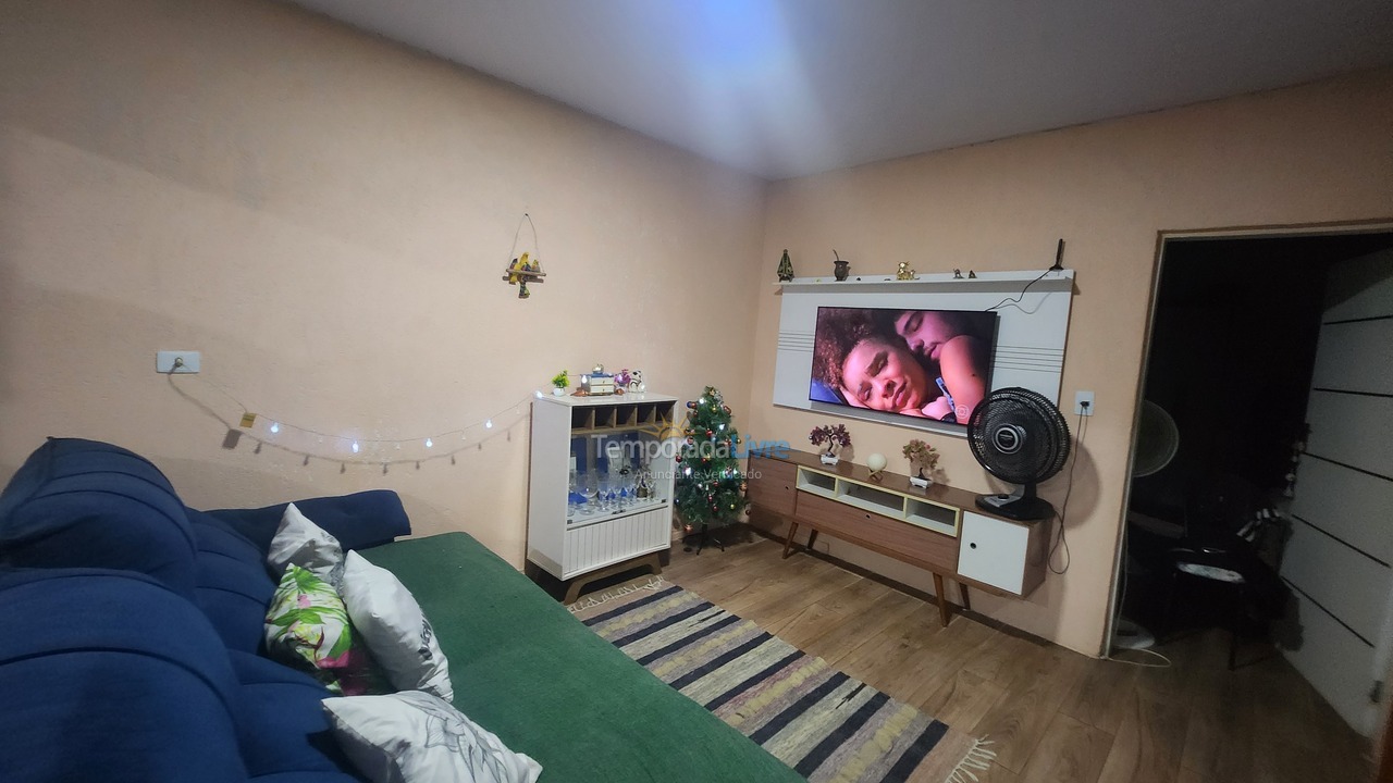 Casa para alquiler de vacaciones em Caraguatatuba (Perequêmirim)