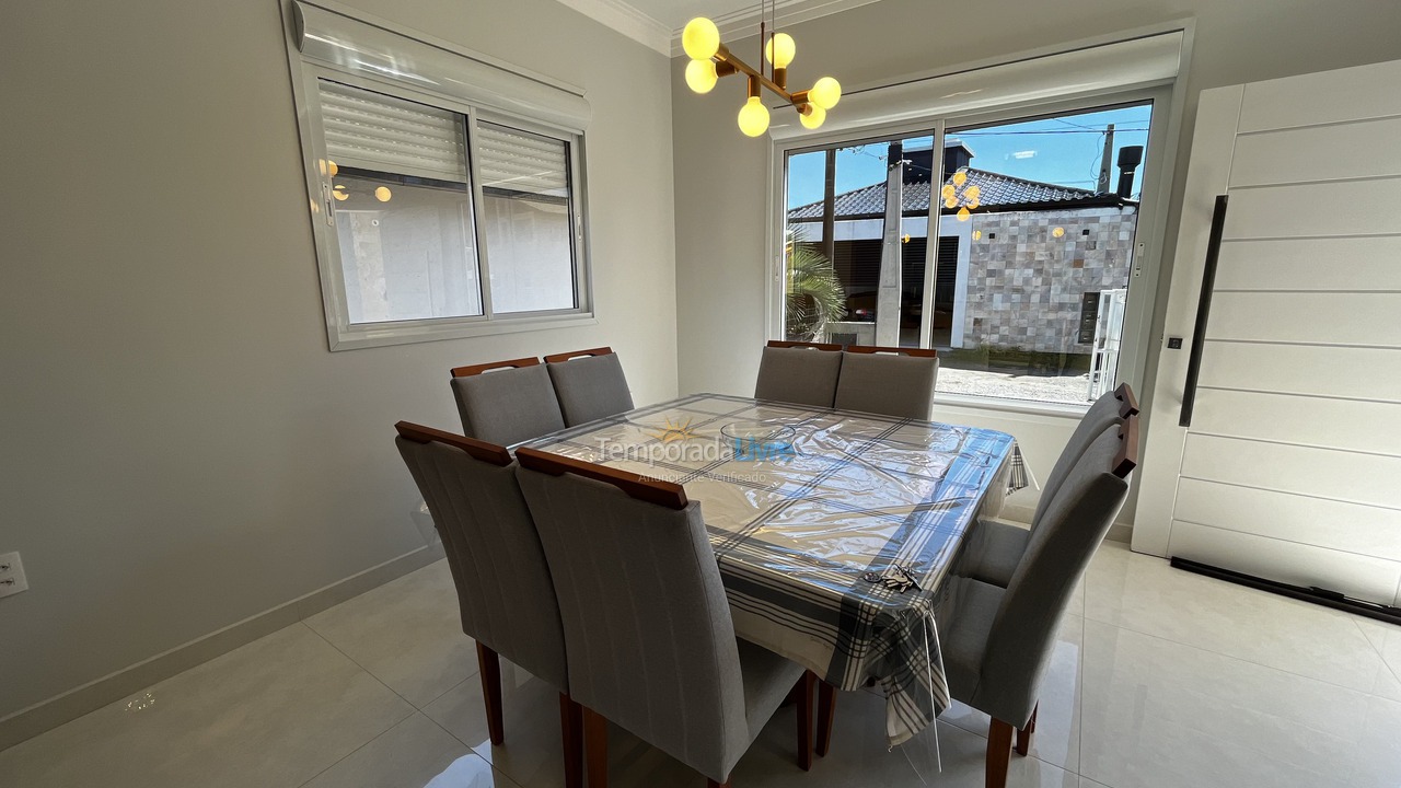 Casa para alquiler de vacaciones em Florianópolis (Praia de Ponta das Canas)