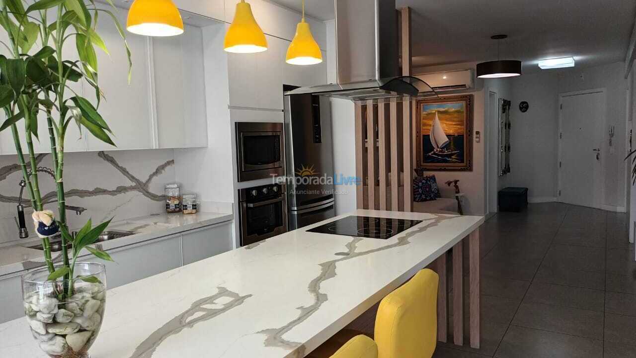 Apartamento para aluguel de temporada em Florianópolis (Cachoeira do Bom Jesus)