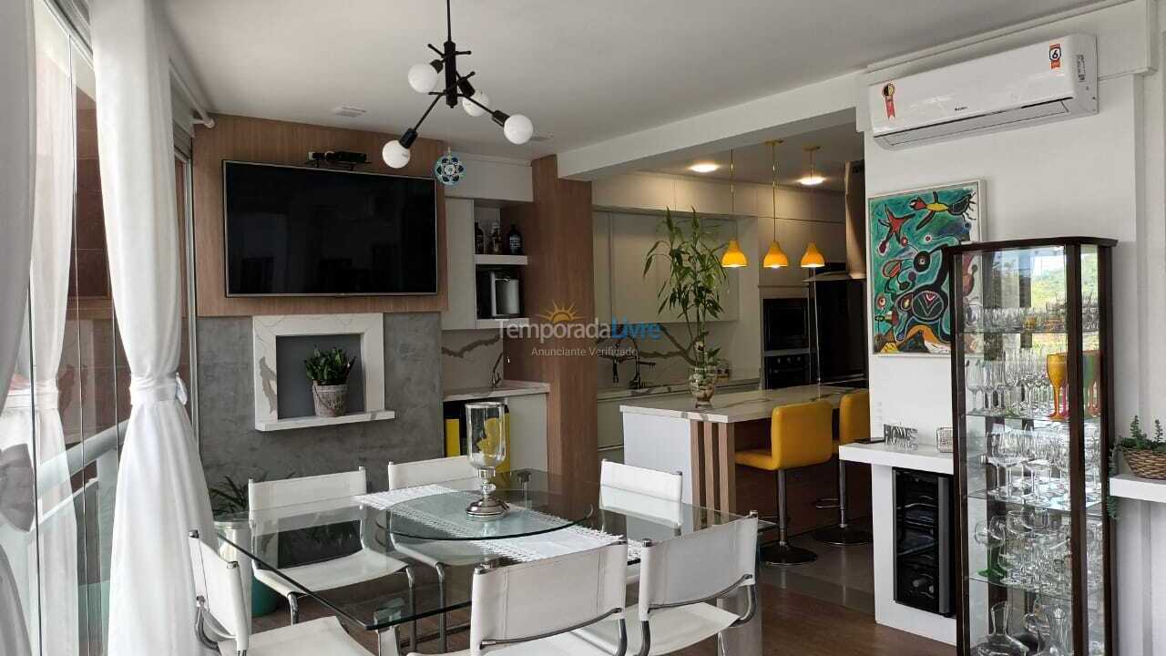 Apartamento para aluguel de temporada em Florianópolis (Cachoeira do Bom Jesus)