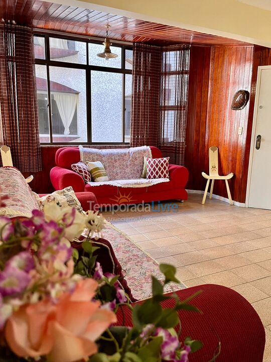 Apartamento para aluguel de temporada em Cabo Frio (Praia do Forte)