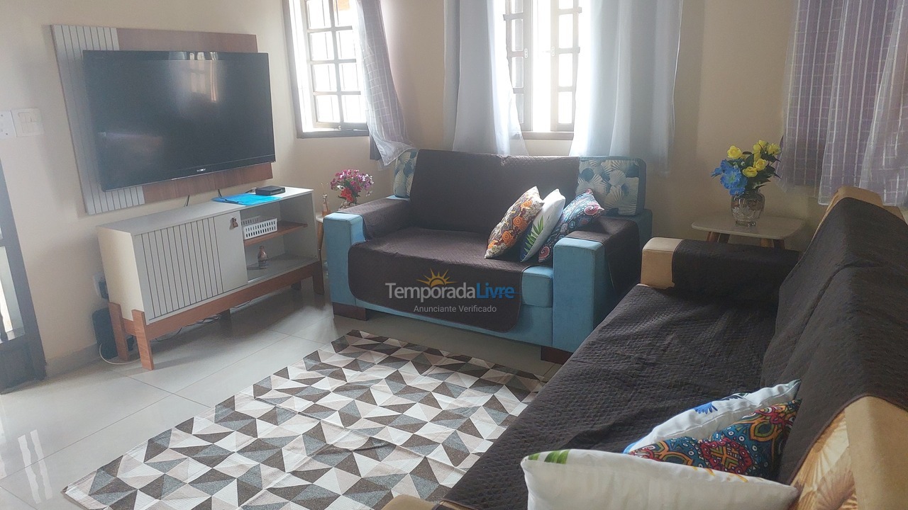 Casa para alquiler de vacaciones em Caraguatatuba (Indaiá)