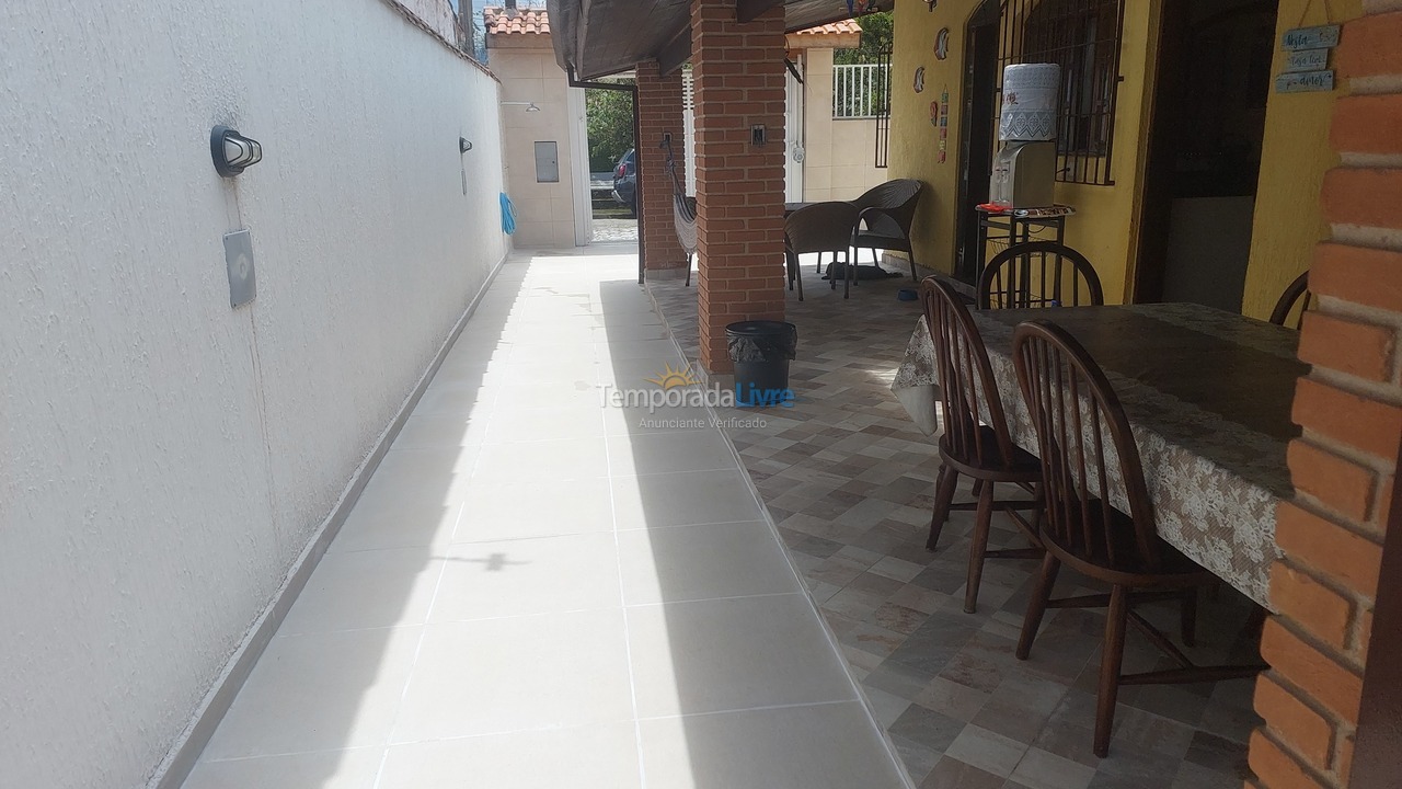 Casa para alquiler de vacaciones em Caraguatatuba (Indaiá)