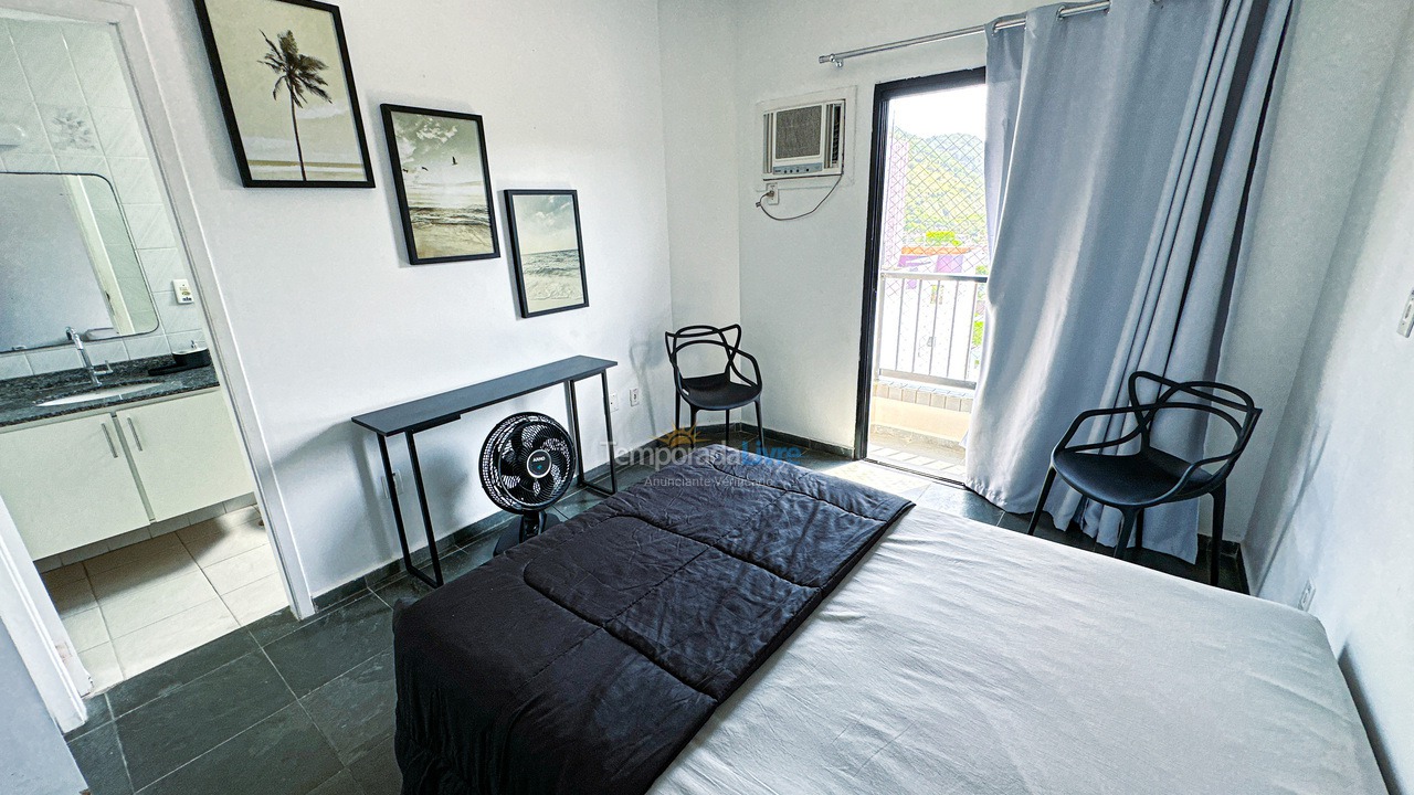 Apartment for vacation rental in Guarujá (Praia do Tombo)