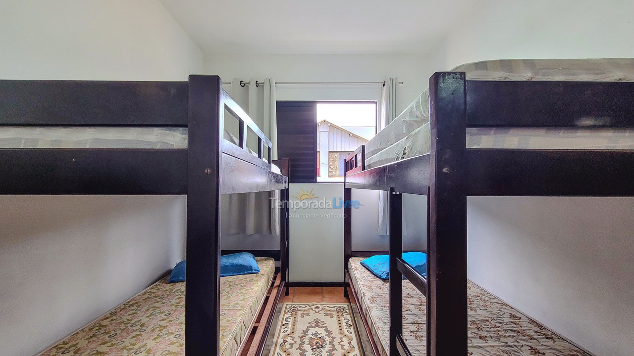 Apartment for vacation rental in São Francisco do Sul (Enseada)