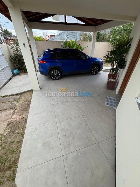 Casa para aluguel de temporada em Florianopolis (Praia dos Ingleses)