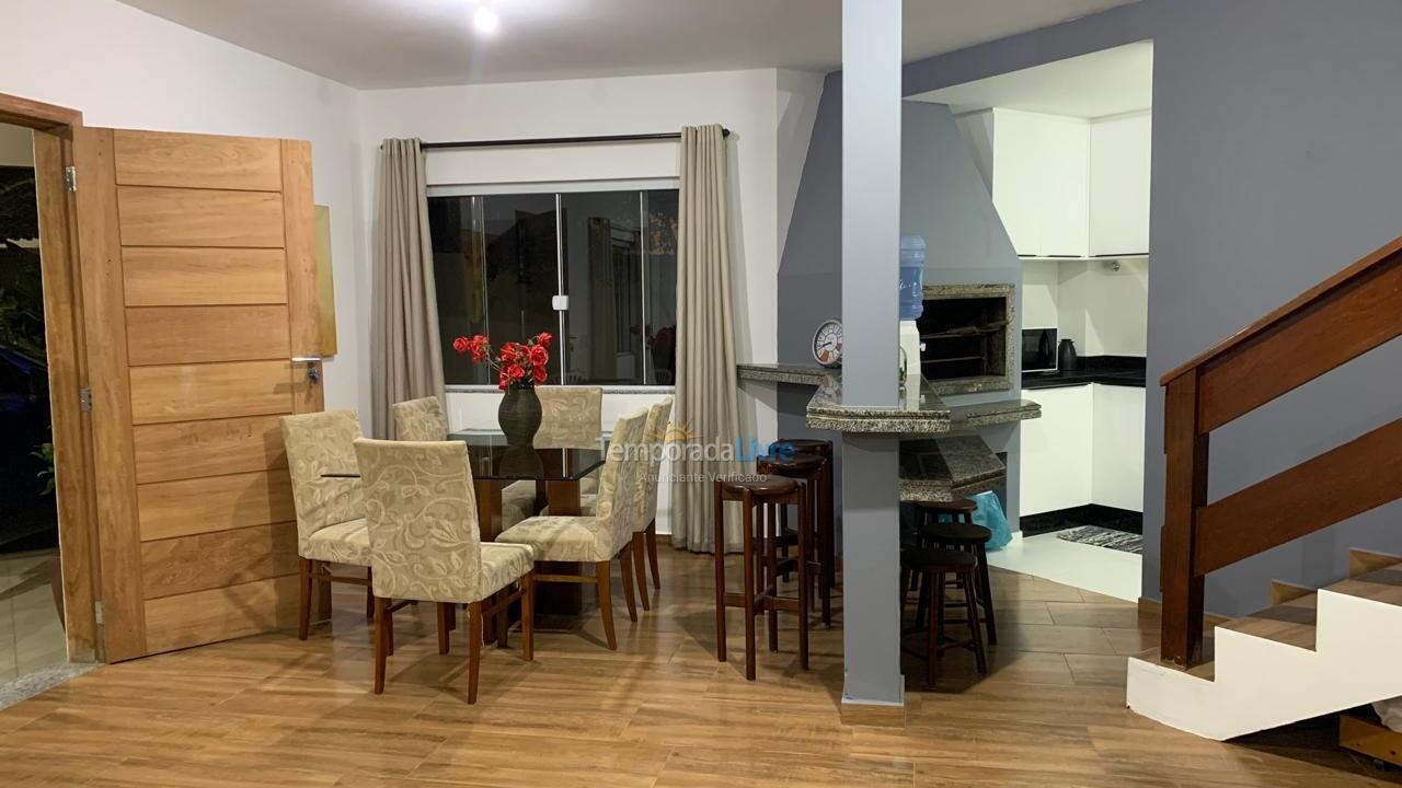 Casa para aluguel de temporada em Florianopolis (Praia dos Ingleses)