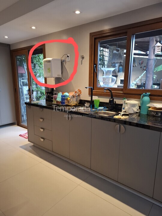 Casa para alquiler de vacaciones em Camaçari (Praia de Guarajuba)