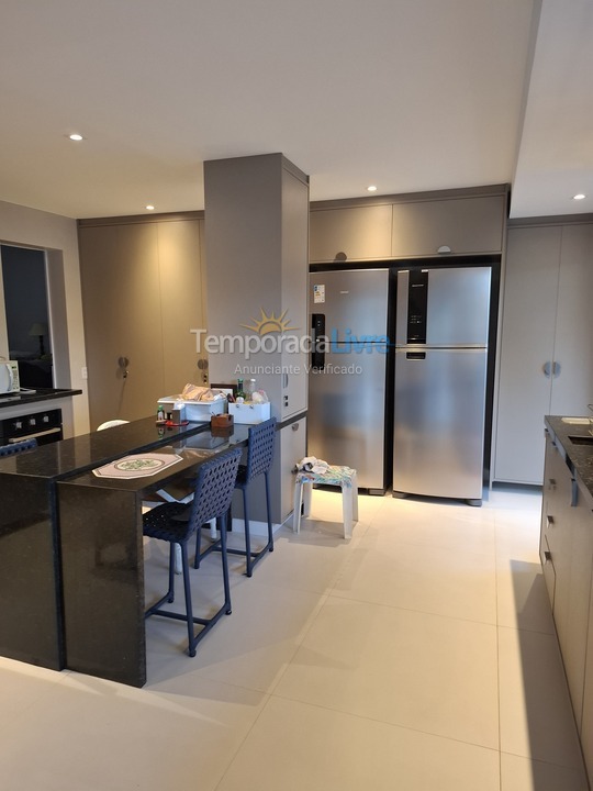 Casa para alquiler de vacaciones em Camaçari (Praia de Guarajuba)