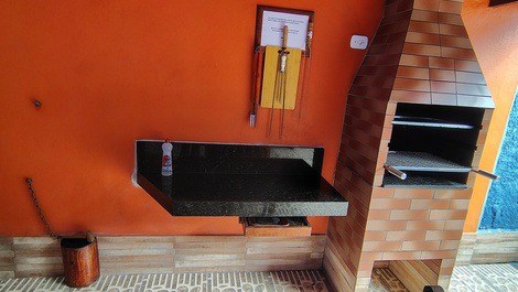 Alugo p temporada Caraguatatuba à 300 m praia Martim d Sá 650/dia