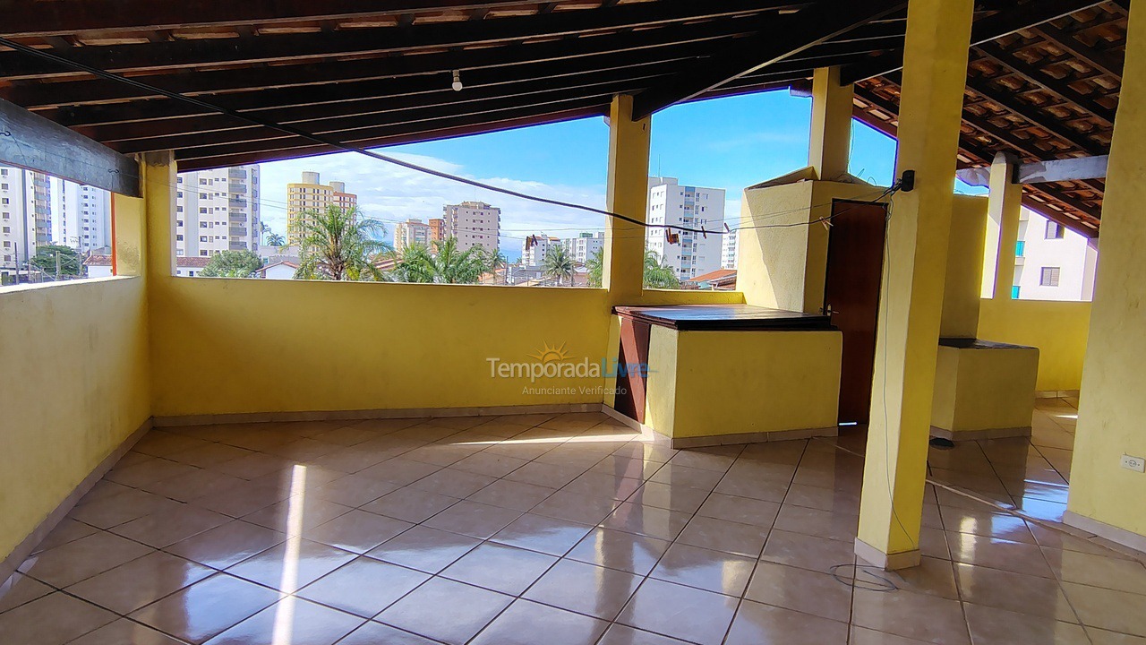 Casa para aluguel de temporada em Caraguatatuba (Martim de Sá)