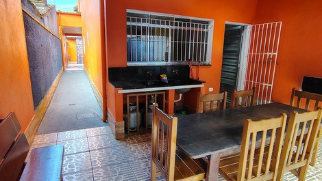 Alugo p temporada Caraguatatuba à 300 m praia Martim d Sá 650/dia