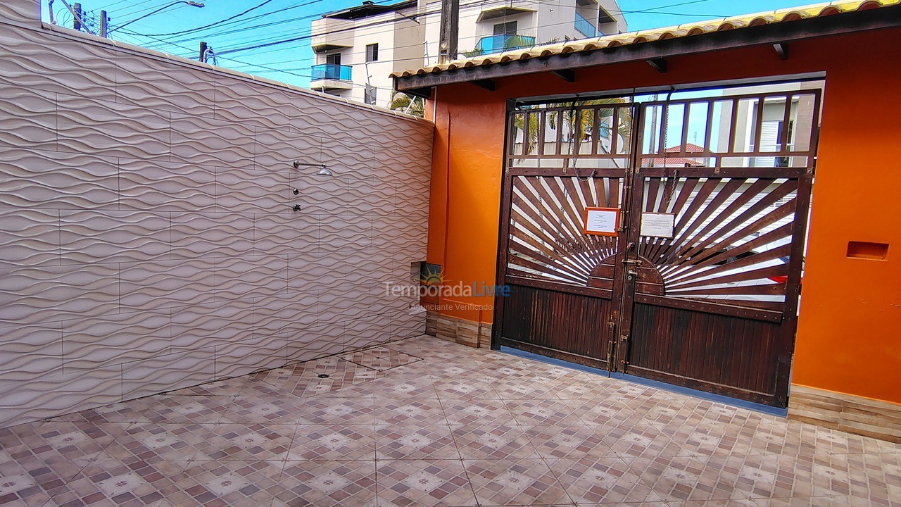 Casa para aluguel de temporada em Caraguatatuba (Martim de Sá)