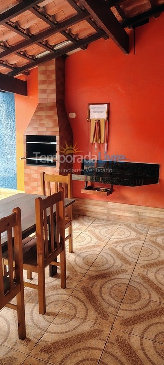 Casa para aluguel de temporada em Caraguatatuba (Martim de Sá)