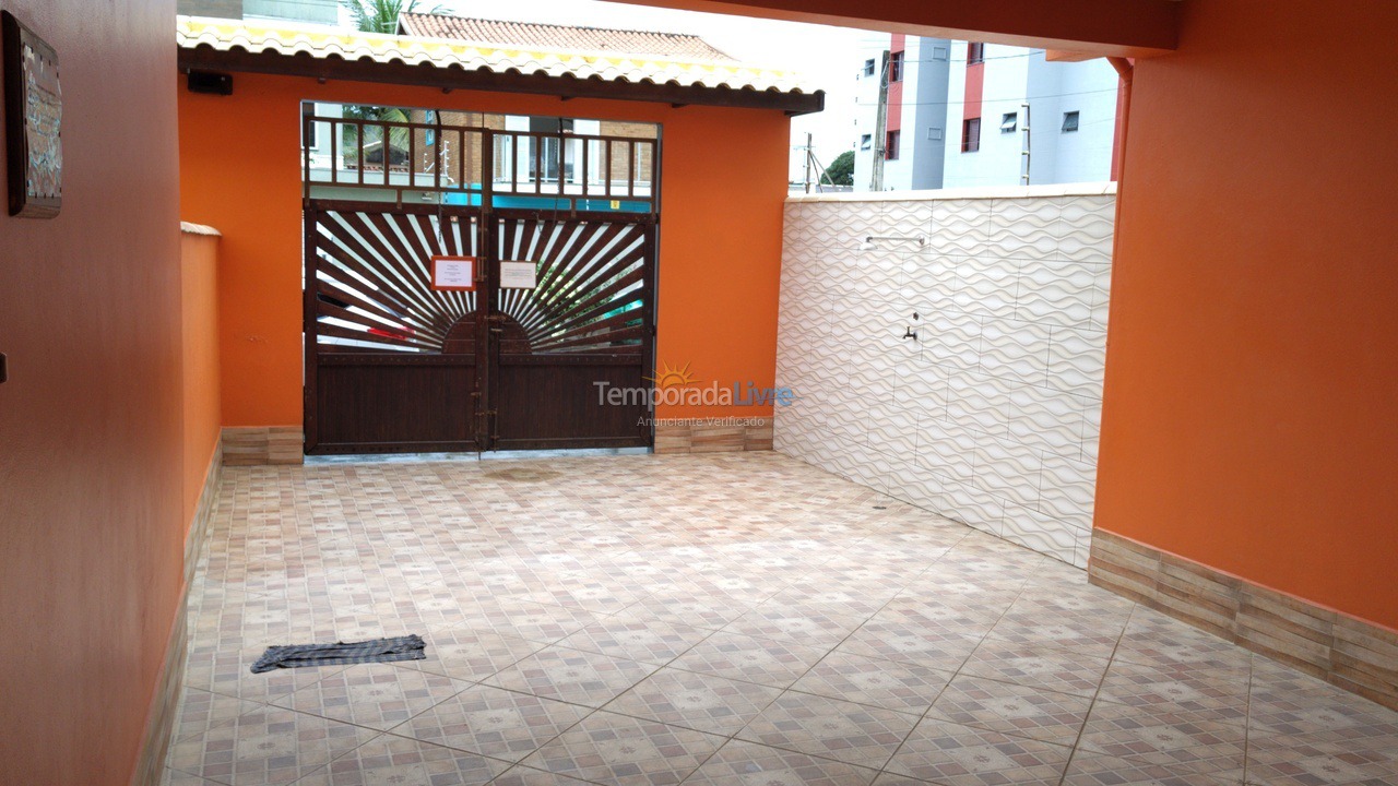 Casa para aluguel de temporada em Caraguatatuba (Martim de Sá)