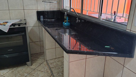 Alugo p temporada Caraguatatuba à 300 m praia Martim d Sá 650/dia