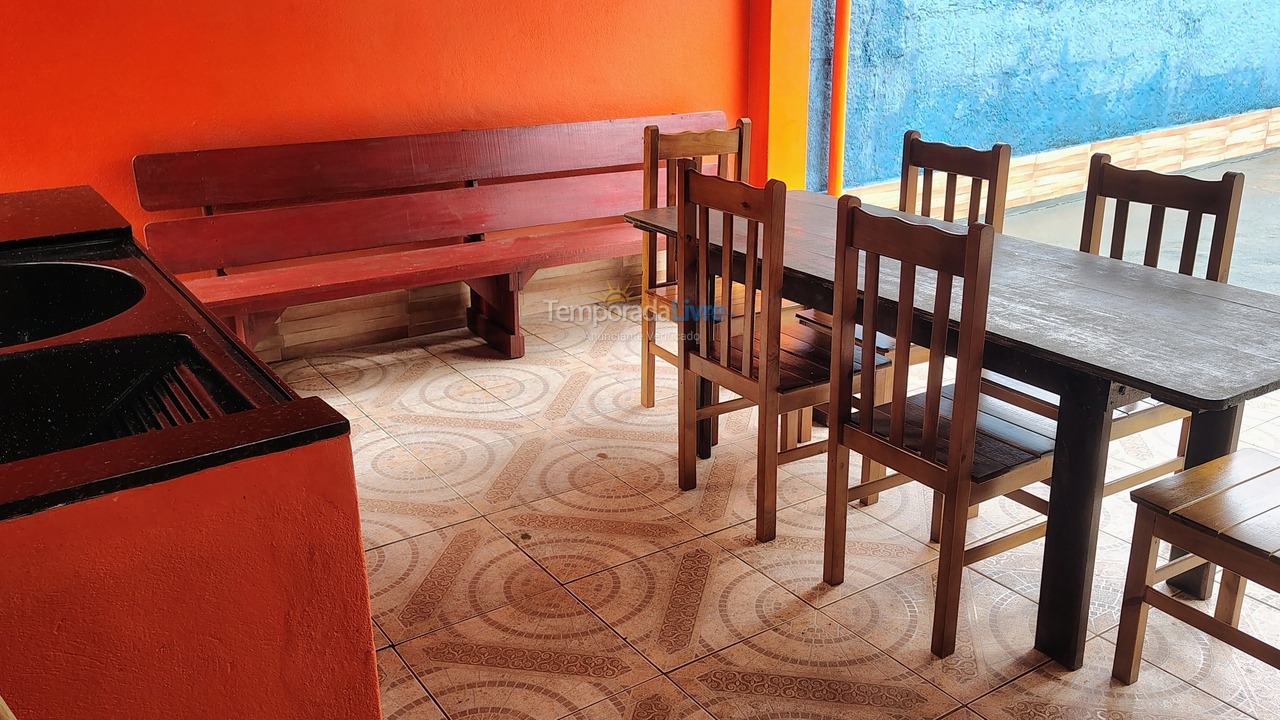 Casa para aluguel de temporada em Caraguatatuba (Martim de Sá)