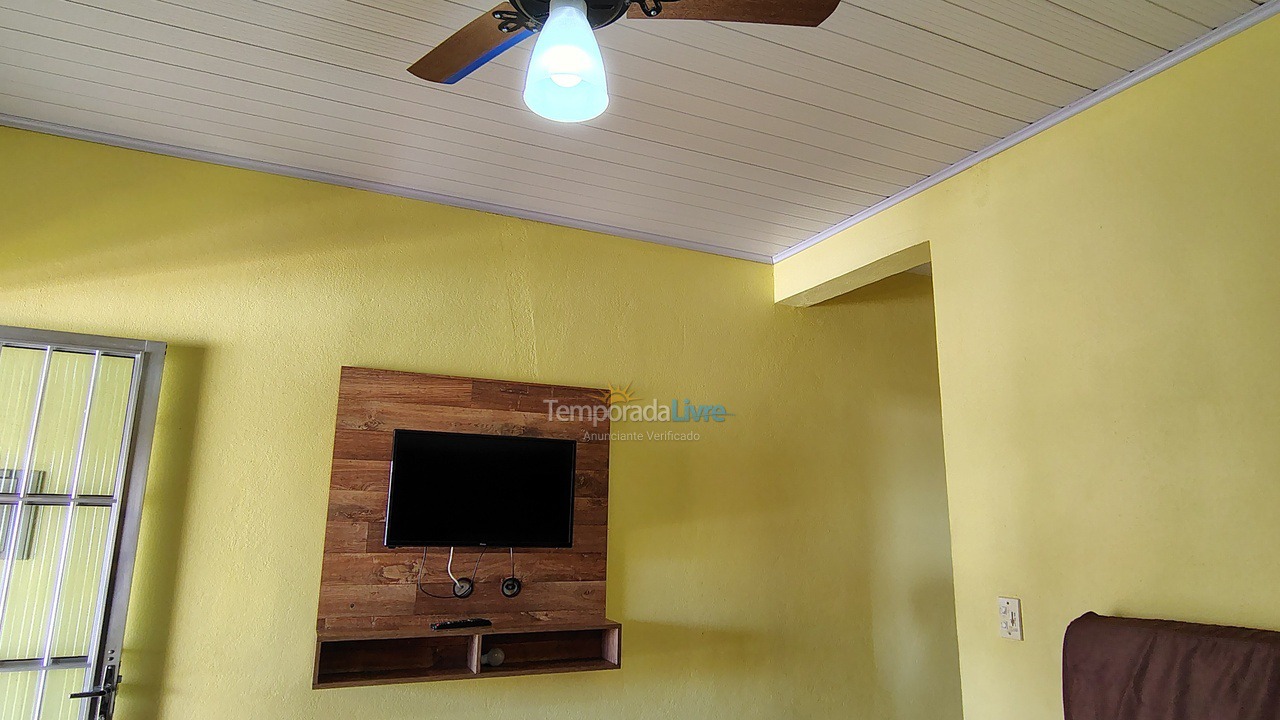 Casa para aluguel de temporada em Caraguatatuba (Martim de Sá)