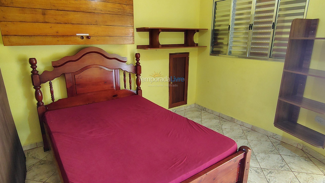 Casa para aluguel de temporada em Caraguatatuba (Martim de Sá)