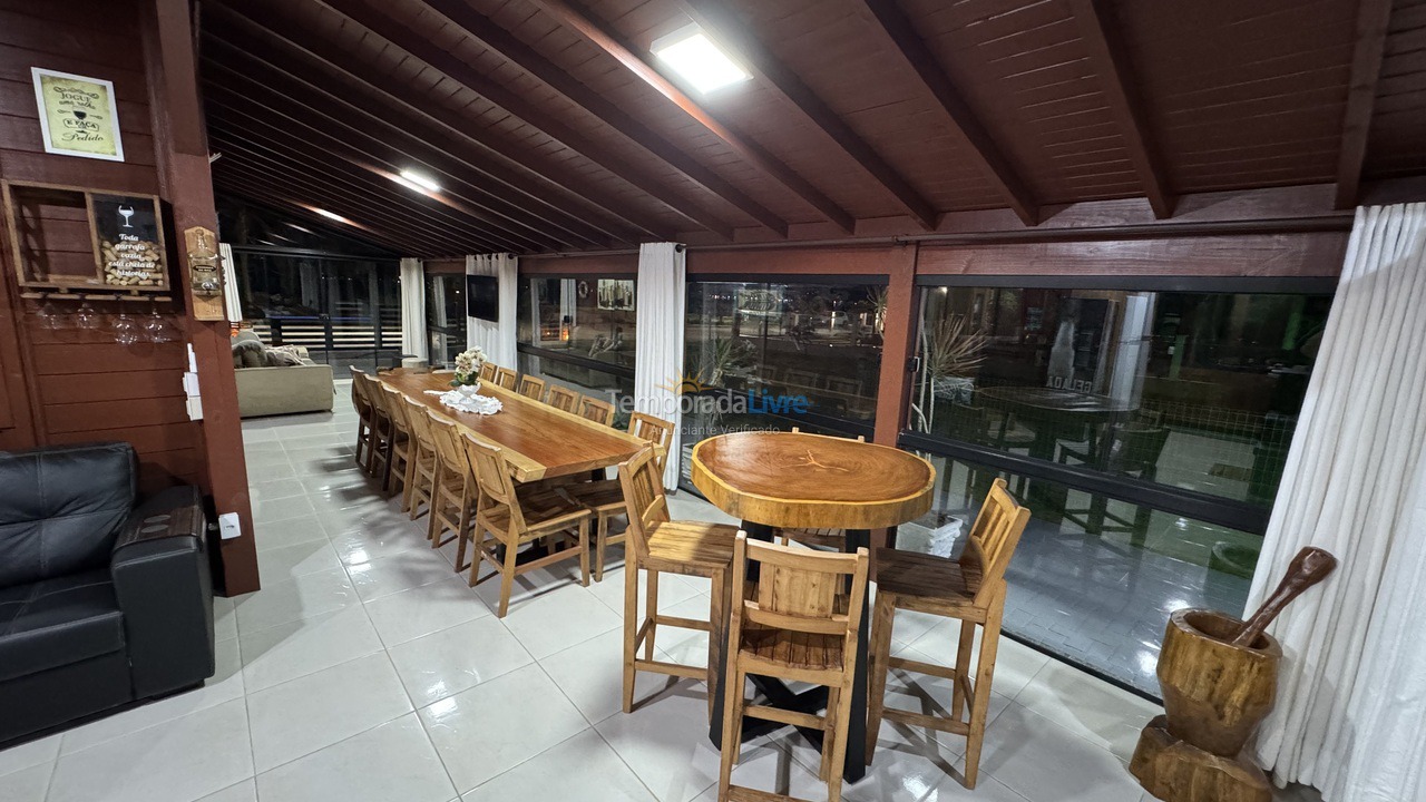 Casa para aluguel de temporada em Palhoça (Praia do Sonho)