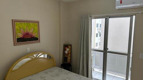 Bood fit. 2 bedrooms, one suite with air conditioning.