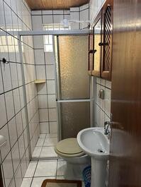 Apt. Meia Praia 03 air conditioning nearby, Great offer, restaurants. Pharmacies.