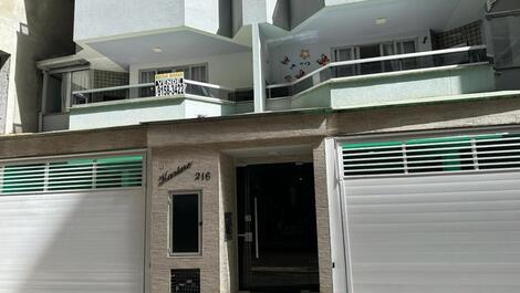 Apt. Meia Praia 03 air conditioning nearby, Great offer, restaurants. Pharmacies.