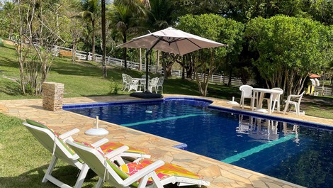 Sítio para temporada com Piscina, Churrasqueira, Sauna e 8 suítes