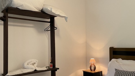 Sítio para temporada com Piscina, Churrasqueira, Sauna e 8 suítes