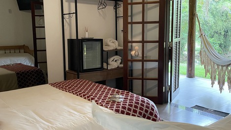 Sítio para temporada com Piscina, Churrasqueira, Sauna e 8 suítes