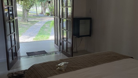 Sítio para temporada com Piscina, Churrasqueira, Sauna e 8 suítes