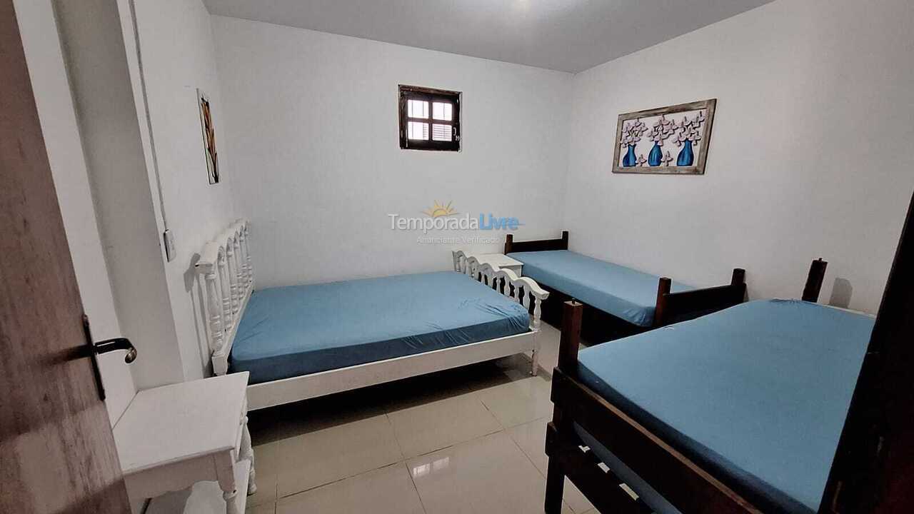 Casa para aluguel de temporada em Ubatuba (Maranduba)