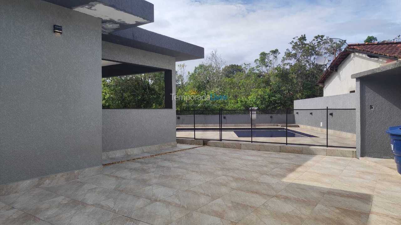 Casa para aluguel de temporada em Bertioga (Praia de Guaratuba)