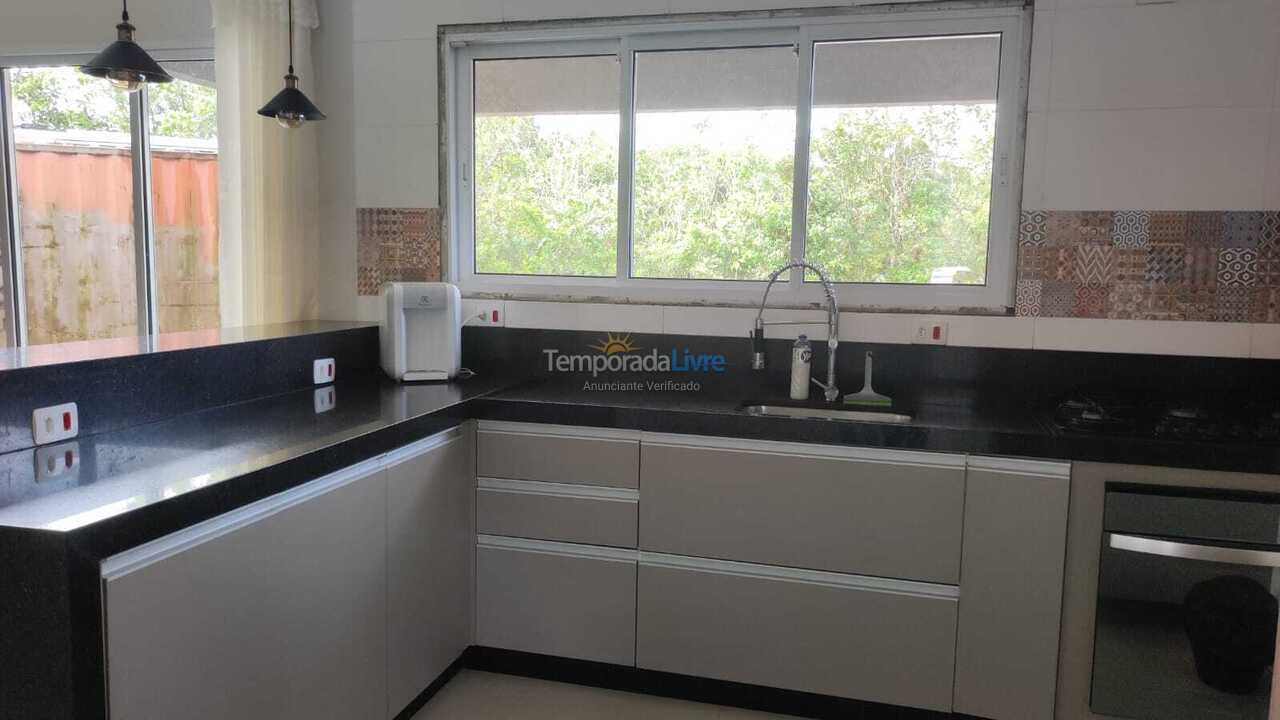 Casa para aluguel de temporada em Bertioga (Praia de Guaratuba)