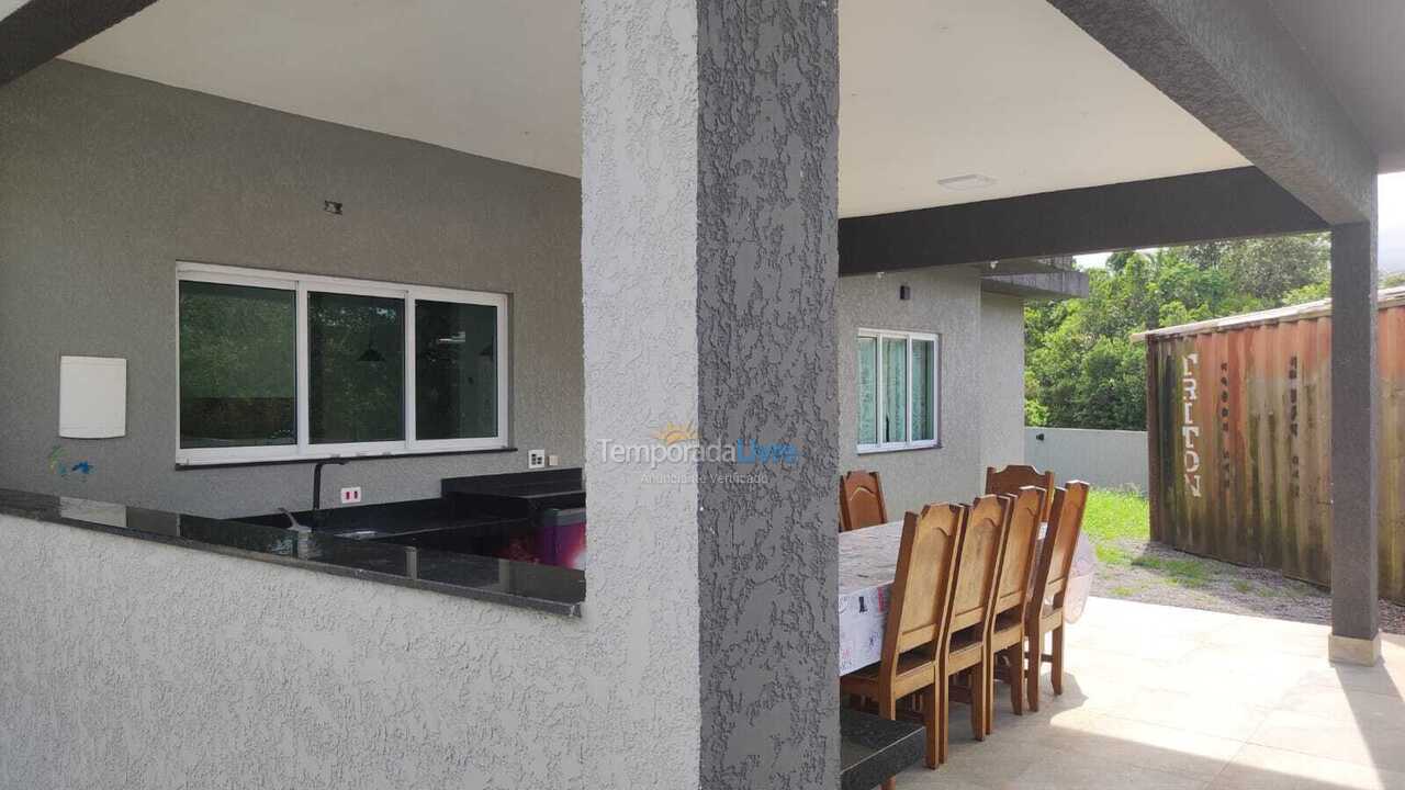 Casa para aluguel de temporada em Bertioga (Praia de Guaratuba)