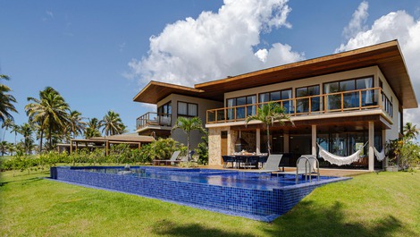 Paraíso junto al mar en Praia do Forte: ¡la casa de tus sueños!