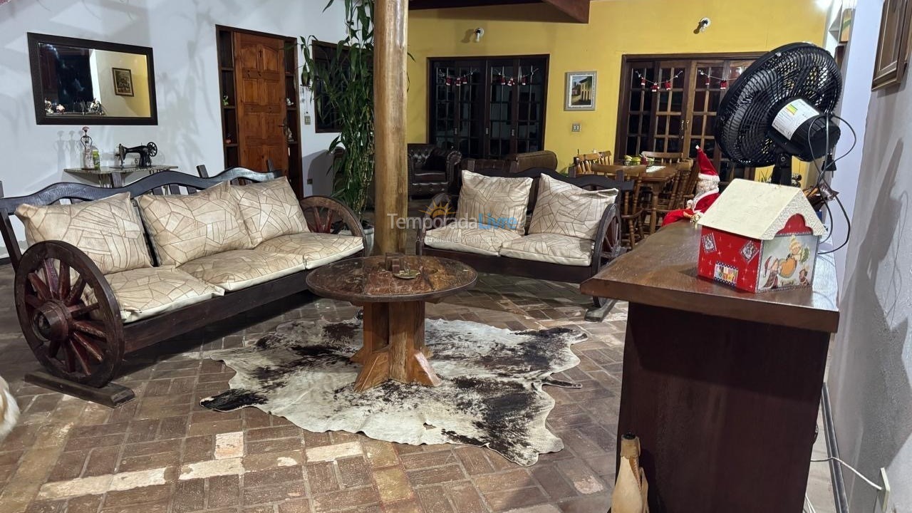 Casa para alquiler de vacaciones em São Sebastião (Enseada)