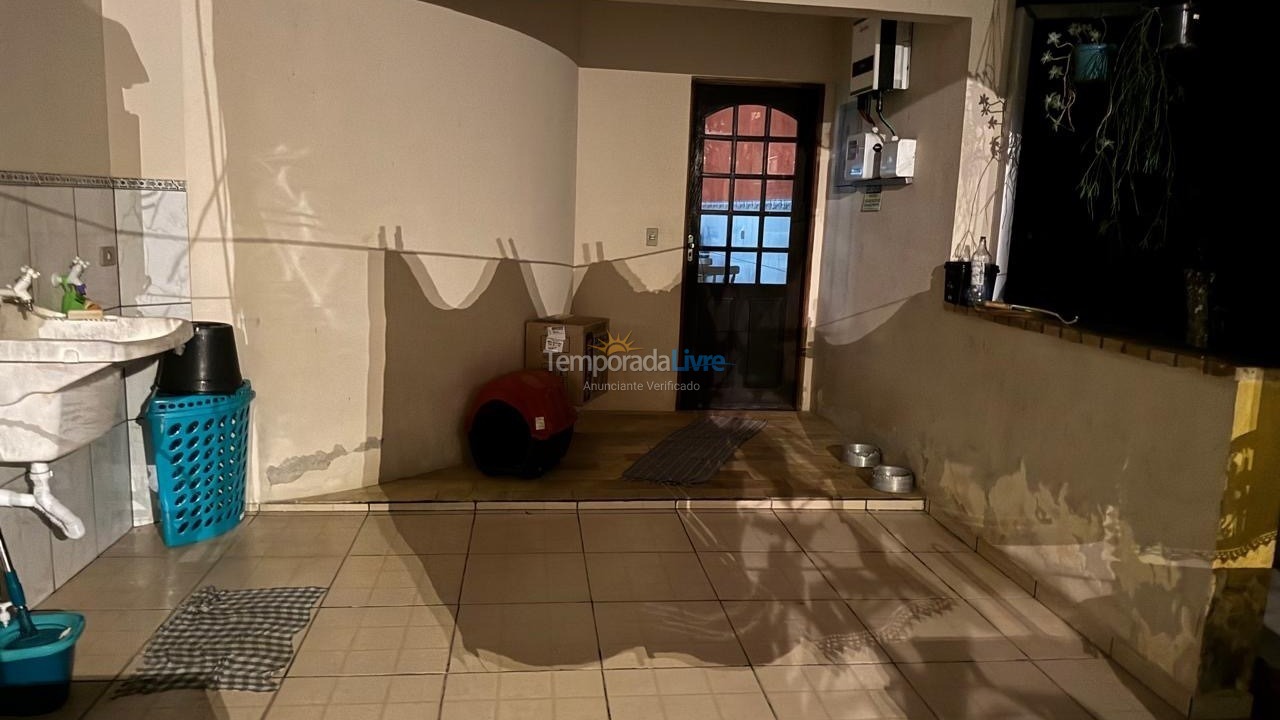 Casa para alquiler de vacaciones em São Sebastião (Enseada)