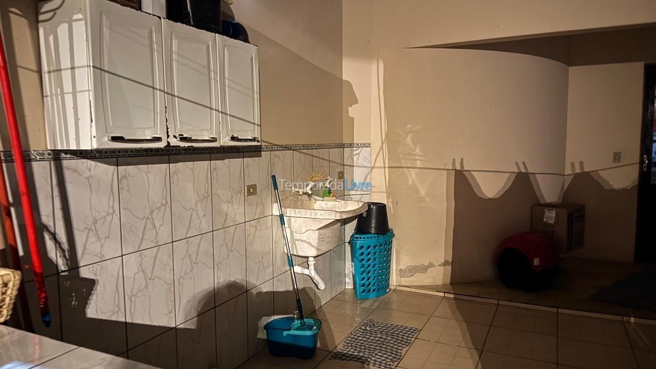 Casa para alquiler de vacaciones em São Sebastião (Enseada)