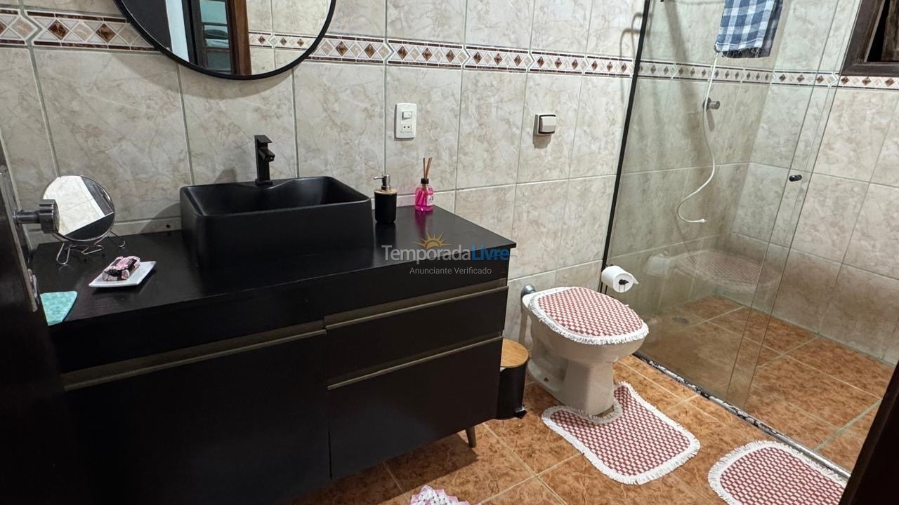 Casa para alquiler de vacaciones em São Sebastião (Enseada)