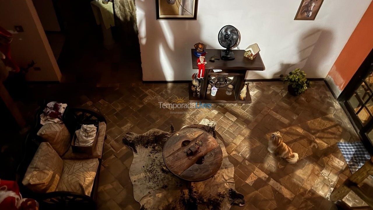 Casa para alquiler de vacaciones em São Sebastião (Enseada)