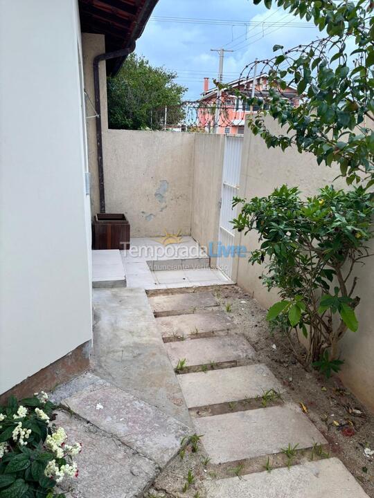 Casa para aluguel de temporada em Florianopolis (Praia dos Ingleses)