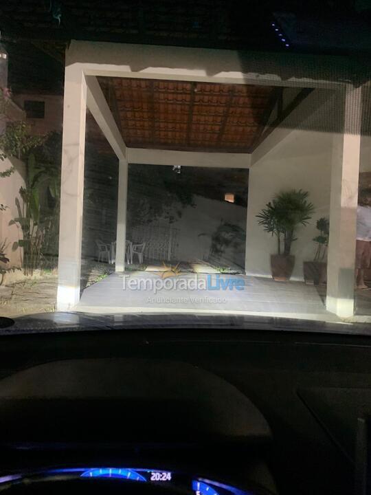 Casa para aluguel de temporada em Florianopolis (Praia dos Ingleses)