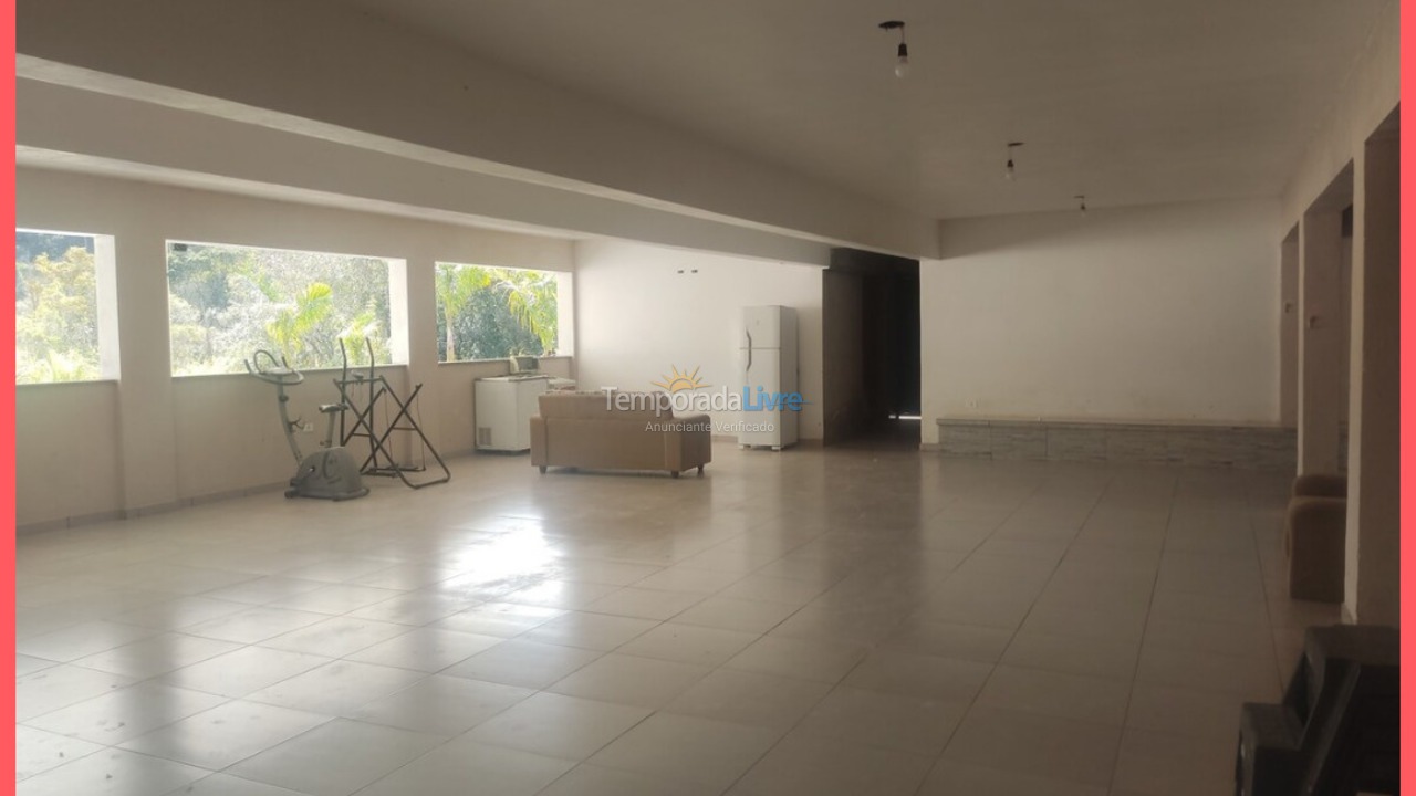 Granja para alquiler de vacaciones em Pinhalzinho (Pinhalzinho)