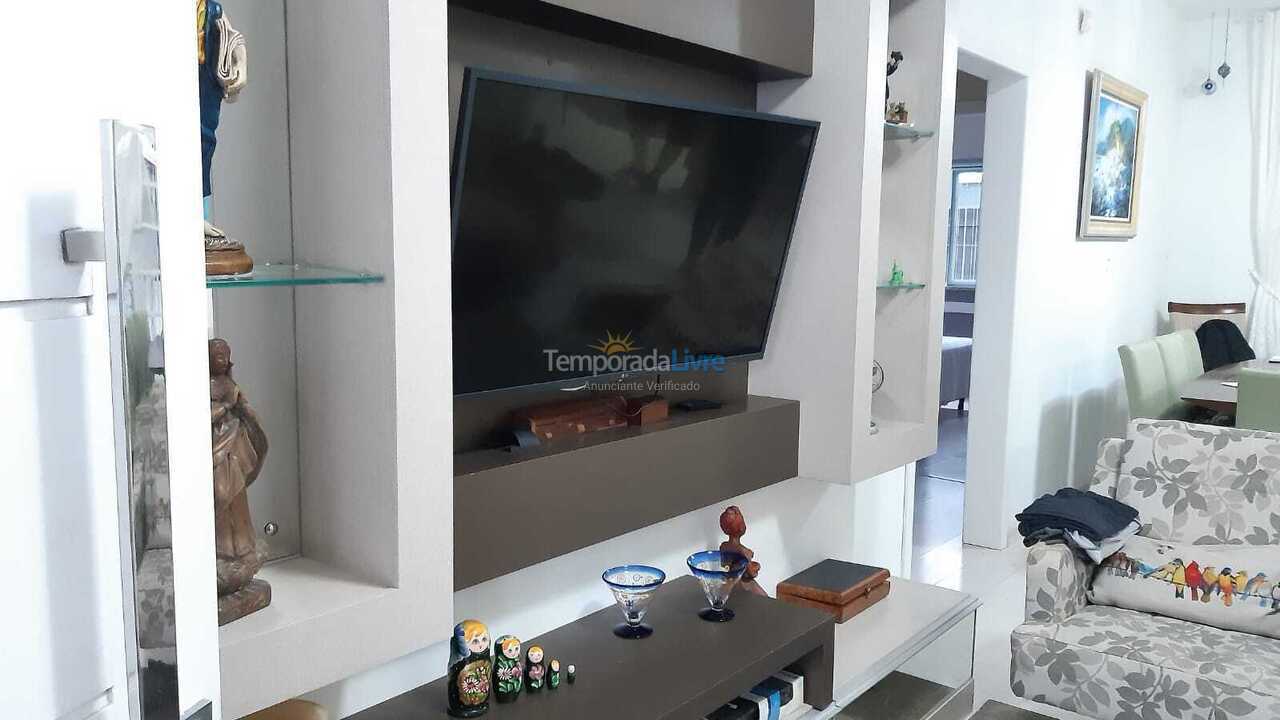 Casa para aluguel de temporada em Bombinhas (Praia de Zimbros)