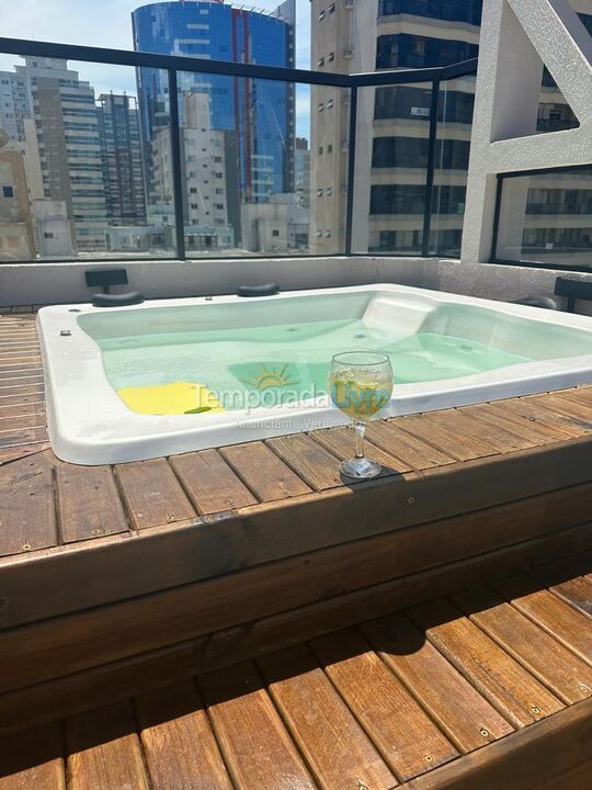 Apartment for vacation rental in Itapema (Meia Praia)